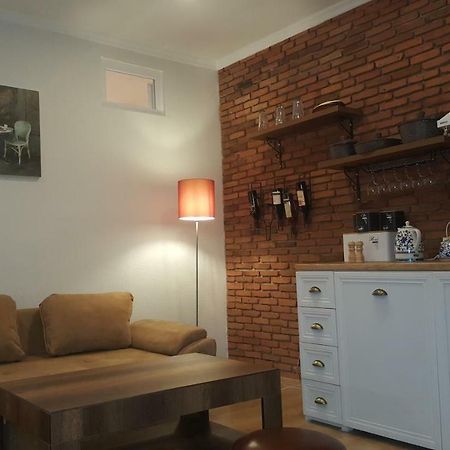 Karlsson Borjomi Apartment. Esterno foto