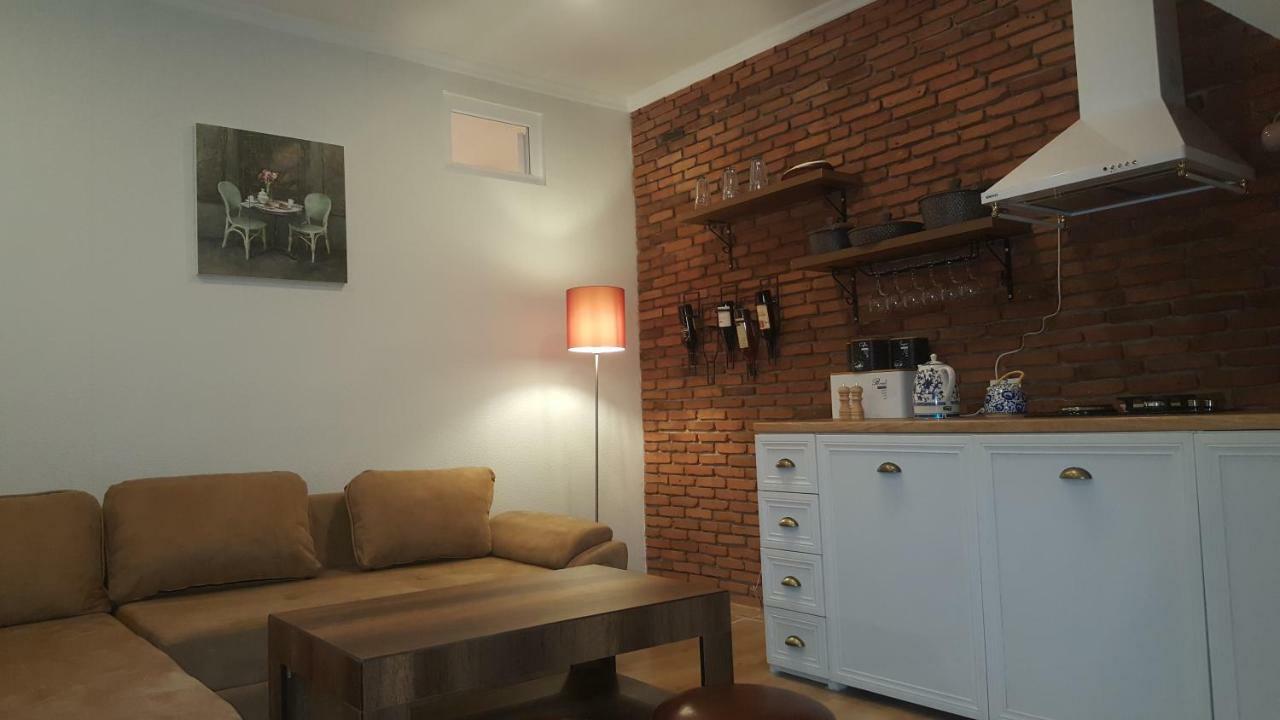 Karlsson Borjomi Apartment. Esterno foto