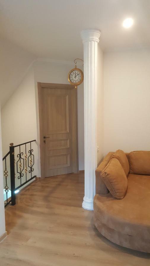 Karlsson Borjomi Apartment. Esterno foto